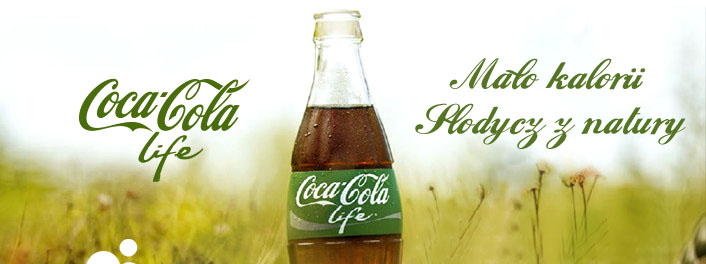 Baner reklamowy Coca-Cola life. Wszystko bardzo naturalne i zielone.